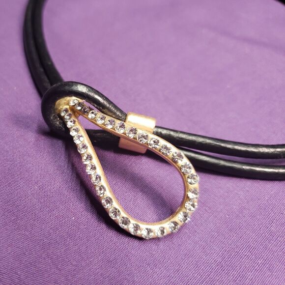 Unique Necklace Interlocking Front Rhinestone Toggle Accent Gold Tone Black Cord - Picture 4 of 9